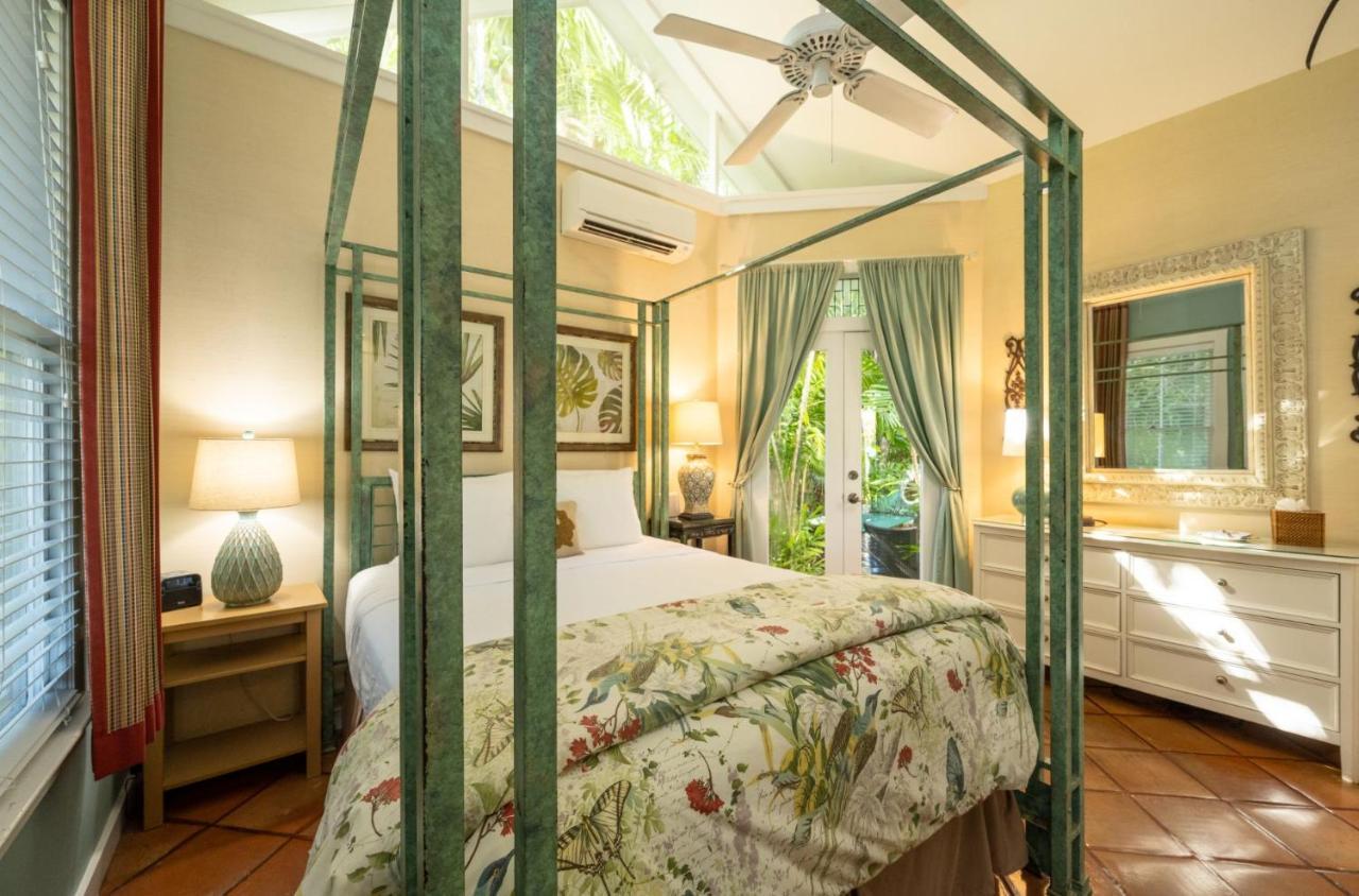 The Mermaid & The Alligator Key West Extérieur photo