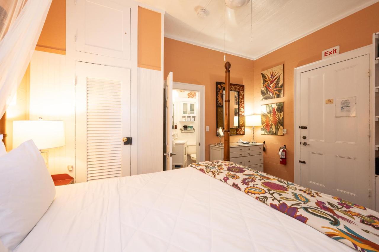 The Mermaid & The Alligator Key West Extérieur photo
