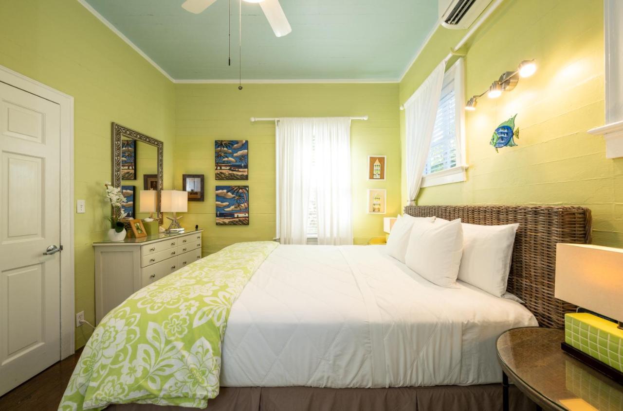 The Mermaid & The Alligator Key West Extérieur photo